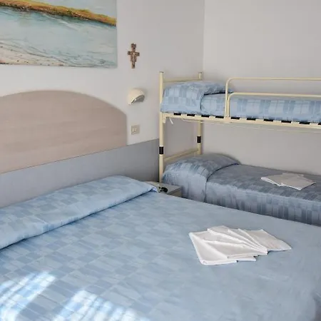 Petite Fleur Hotel 3*