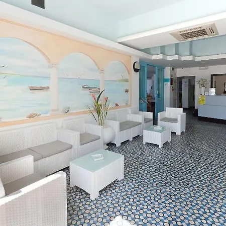 Petite Fleur Hotel 3*