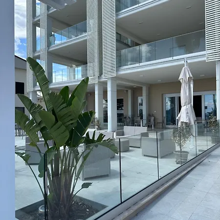 Hotel Petite Fleur Alba Adriatica