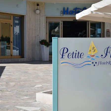 Hotel Petite Fleur Alba Adriatica