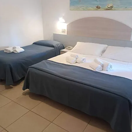 Petite Fleur Hotel